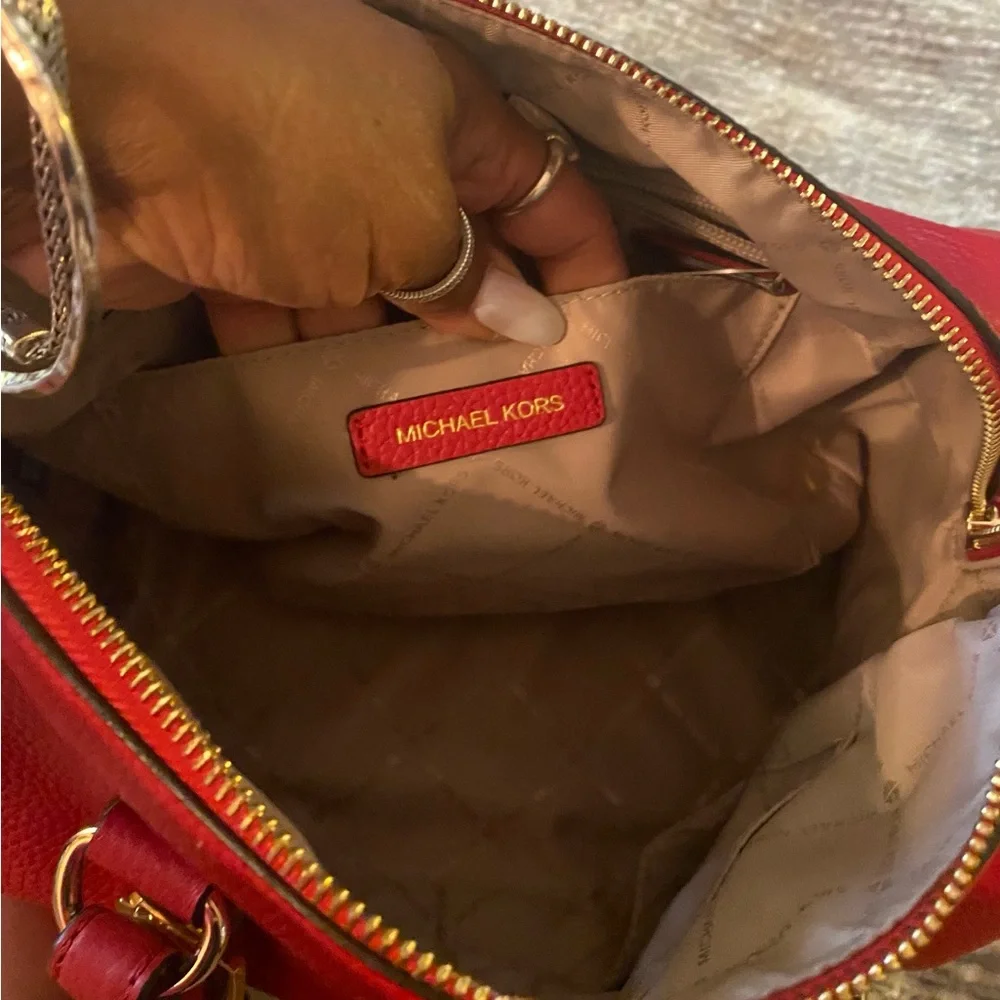 Michael Kors Red Shoulder Bag with Gold Accents - Picture 4 of 8